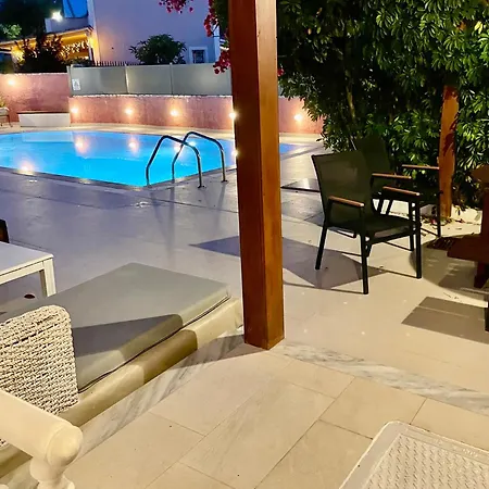 Neptune Family Villa *