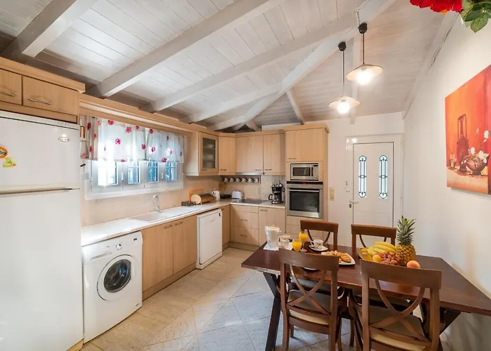 Neptune Family 别墅 *